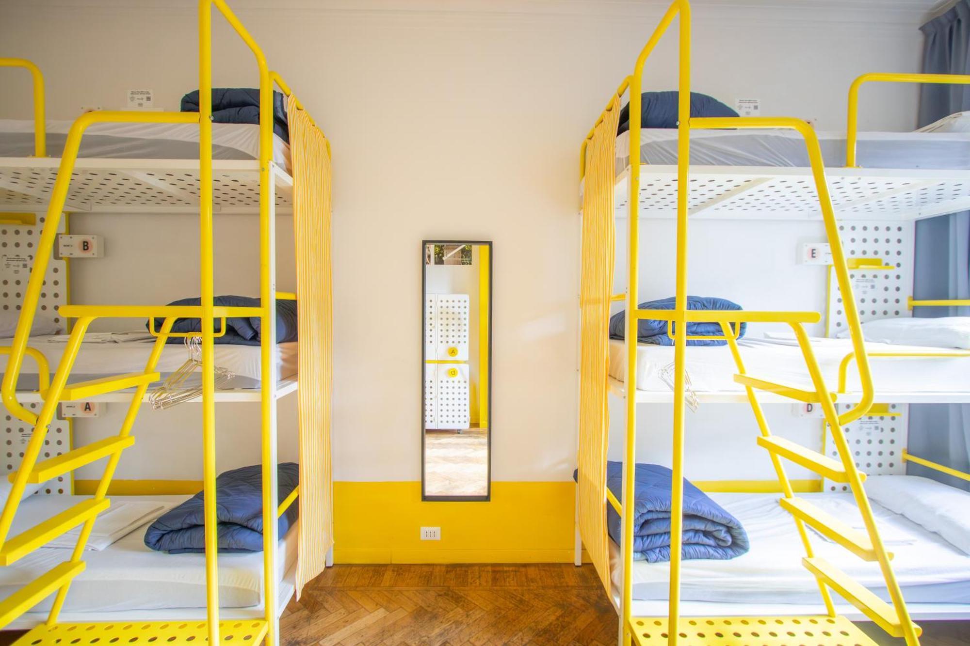 Bett im Frauenschlafsaal mit 6 Betten